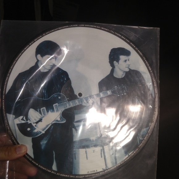 Beatles rare picture disc album never played been in frame - Picture 2 of 3